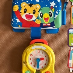 こどもちゃれんじ　エドュトイ　知育玩具　なぞりんぱっど　カード付き　なんじくん　なきごえナビなど　おまけ付き　時計　ひらがな　の画像