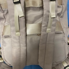 川崎希 selva secreta グレージュ リュックサックの画像