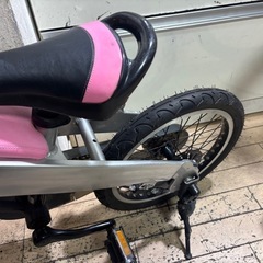 Mercedes-Benz メルセデスベンツ子供用自転車 シルバー/ピンクの画像