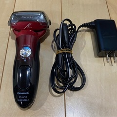 Panasonic メンズ電気シェーバー レッド/ブラック ES-LV5D 中古 パナソニック、ヒゲ検知が1.8倍速くなった「ラムダッシュ」5枚刃