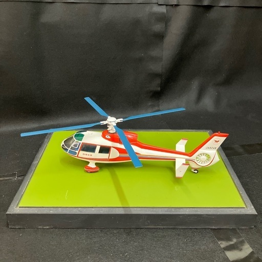 希少 日本製 四国航空 ヘリコプター模型 台座幅約48cm 希少日本製 四国航空ヘリコプター模型台座幅約48cm (ココア) 梅