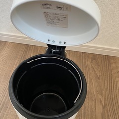 IKEAゴミ箱の画像