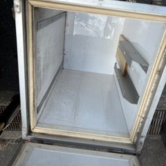 クーラーボックス　保温収納ボックス　無料　0円　ただの画像