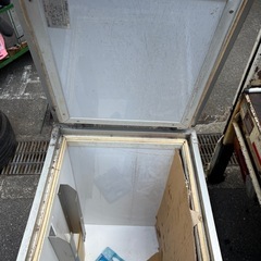 クーラーボックス　保温収納ボックス　無料　0円　ただの画像