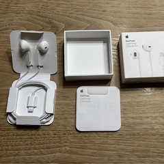 iPhoneコード等（箱あり）の画像