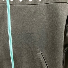 adidas 160 女の子　ジャージ上下セット
の画像