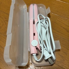 ミニストレートヘアアイロン（ピンク／収納ケース付き）の画像
