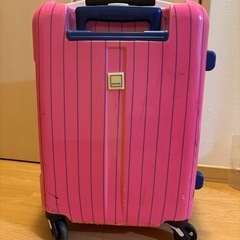 キャリーケース ピンク！の画像