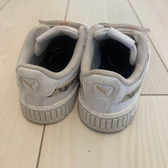 PUMA スニーカー　子供　15センチの画像