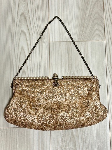 未使用美品✨Di bello TOPKAPI ビーズ刺繍 パーティーバッグ Di bello TOPKAPIビーズ刺繍パーティーバッグ (ムンビ) 本町の