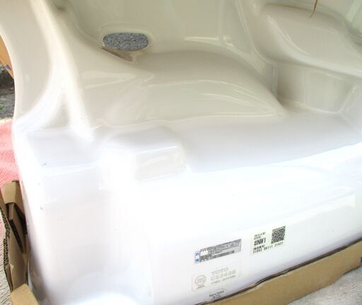 ☆　TOTO CS343B #NW1 床置床排水大便器◆ウォシュレット一体型トイレHV用下台部