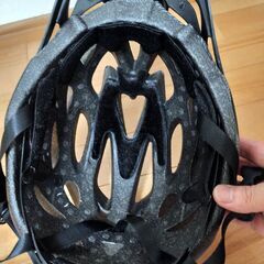 自転車用ヘルメット　MOON　おしゃれ。男女兼用　Mサイズ（55~58）の画像