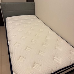 シングルベット　マットレス付きの画像