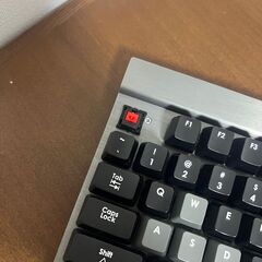 Corsairの赤軸メカニカルキーボードの画像