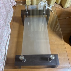 美品‼️ ソファに合うガラステーブル‼️ ナフコ サイズ横99.5cm 縦59.5cm 高さ44.5cmニトリ   机 テーブル 家具 インテリア オシャレの画像