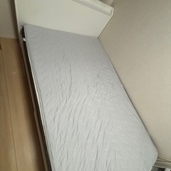 ベットフーレム、ニトリ、セミダブルの画像