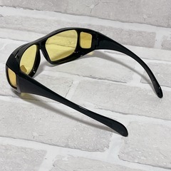 【定価 5980円】メンズ サングラス ダークイエロー UV400カット アウトドア 超軽量 夜用偏光レンズ ナイトビ 夜間運転の画像