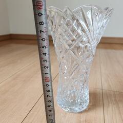 【美品】クリスタル花瓶 GW8000-69200 20cm フローラの画像