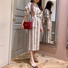 リリーブラウン　ワンピースの画像