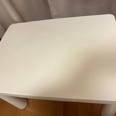 IKEAテーブル(マンムット)の画像