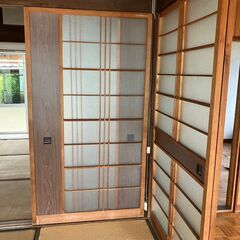 昭和のガラス引き戸の画像