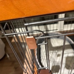 小型犬ケージ+飲水機+トイレ(新品)+ベッド(新品)の画像
