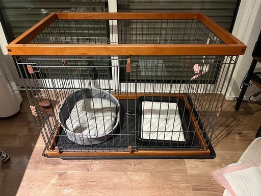 小型犬ケージ+飲水機+トイレ(新品)+ベッド(新品) (スマイル