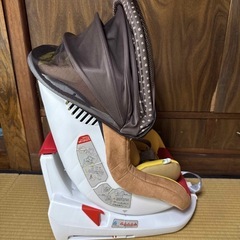 『美品』くまのプーさん チャイルドシート ターンシートの画像