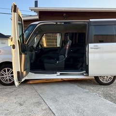 極上車☆月々9千円〜分割可❗️車検2年付き！【名義変更代込み】広い車内！大人気‼️ダイハツ タントカスタム☆HDDナビ付き☆走行中DVD見れます☆純正アルミ☆事故修復歴無し☆電動スライドドア☆ドライブレコーダー☆そのまま乗って帰れます！の画像