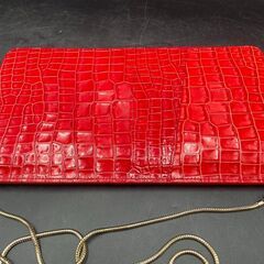 ○クロコ柄長財布 ショルダーストラップ付き ワニ柄 レッドの画像