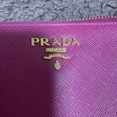PRADA 財布　ピンクの画像