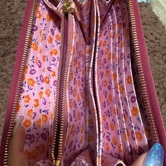 PRADA 財布　ピンクの画像
