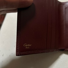 カルティエ折りたたみ財布の画像