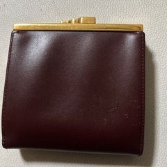 カルティエ折りたたみ財布の画像