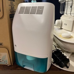 【小型除湿機（700ml）】の画像