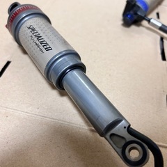 SPECIALIZED BRAIN リアショックの画像