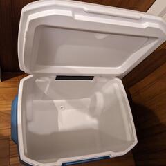 コールマン エクストリームホイールクーラー 50QT アイスブルーの画像