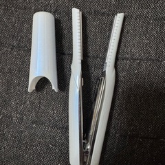 【美品】ReFa(リファ)フィンガーアイロン　ホワイトの画像