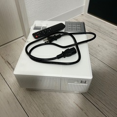 【yaber】プロジェクター　6600lmの画像