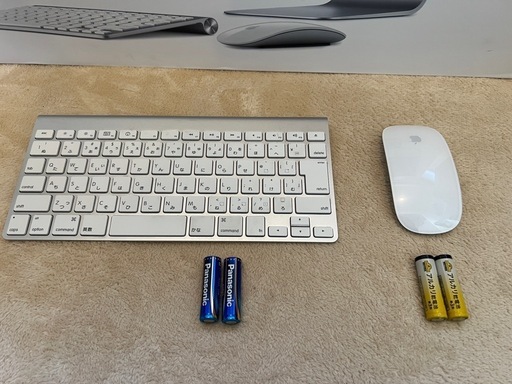iMac (21.5-inch, Mid 2011)キーボード, マウス付き iMac 21.5-inch, Mid 2011) 本体、キーボード、マウス、外箱入り