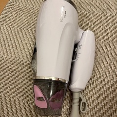 ヘアドラヤーの画像