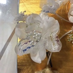 髪飾りの画像