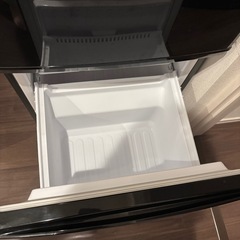 【受け渡し先確定】SHARP ノンフロン冷凍冷蔵庫 137L の画像