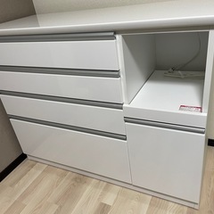 ニトリのキッチンカウンター(レジューム120-2QH-R WH)
の画像