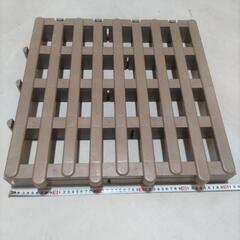 ★すのこ1点★（プラスチック・中古）ジョイントパレット無料★引き取り限定の画像