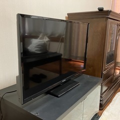 【8/17夕方受け取り価格】テレビ　テレビ台セットの画像