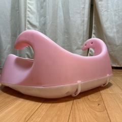 美品！エールベベ　ジュニアシート　ピンク色で可愛いの画像
