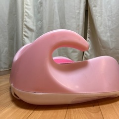 美品！エールベベ　ジュニアシート　ピンク色で可愛いの画像