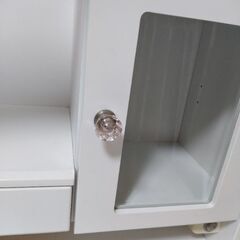 コイズミ　学習机　ホワイトの画像