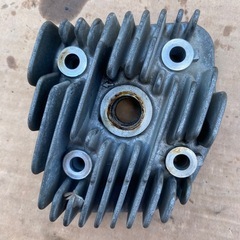 ビーノ２スト　SA10J-107xxx　の　シリンダーヘッド
